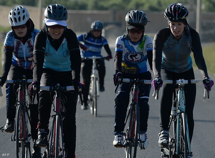 Az afgán női kerékpárcsapatot is jelölték