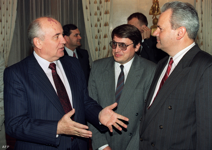 Gorbacsov és Milošević.