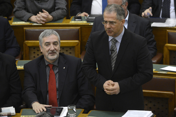 Kósa Lajos a Fidesz frakcióvezetõje felszólal napirend elõtt az Országgyûlés plenáris ülésén 2016. március 16-án.