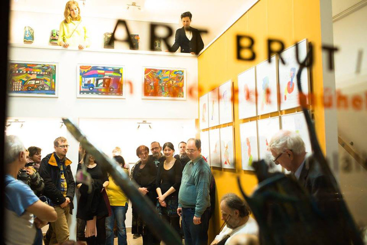 A Határtalan párbeszéd megnyitója a Tárt Kapu Galériában