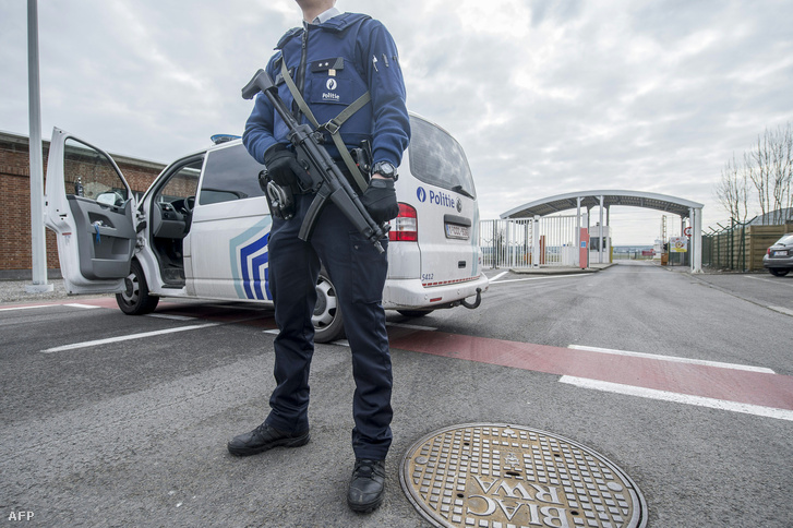 Rendőrségi zár alatt a Zaventem repülőtér