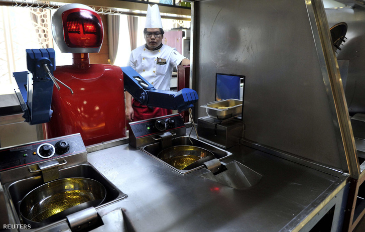 Robot egy kínai étteremben