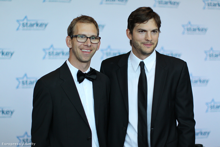 A fivérek, Michael és Ashton Kutcher