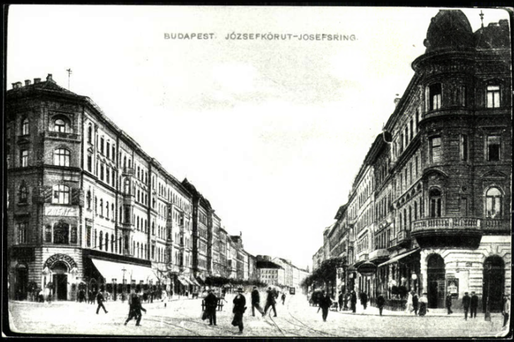 Ahogy a képeslap hátoldalán olvasható: "Budapest József körút. Balra a Simplon kávéház (jobbra vendéglő)"