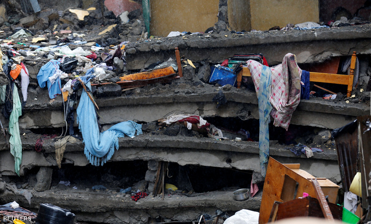 Az összedőlt épület romjai Nairobiban