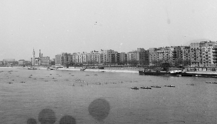 Evezős felvonulás a Dunán 1949. augusztus 20-án