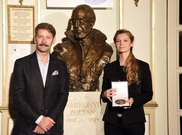 Várkonyi Gáspár és a díjazott, Páhány Dóra