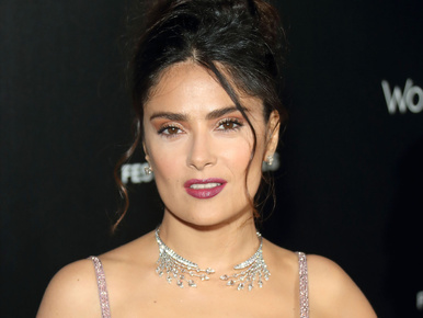 Salma Hayek lenyűgöző mint mindig
