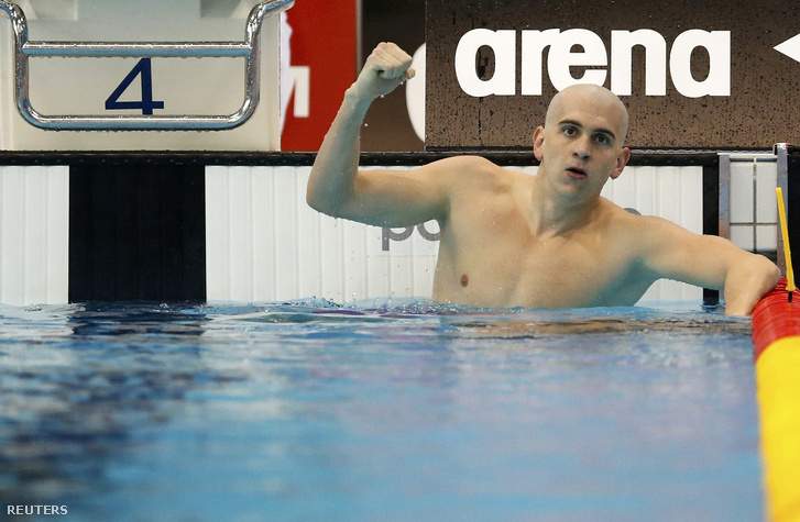 Cseh László a 200 méteres pillangó úszás megnyerése után a londoni Európa-bajnokságon, 2016. május 21-én.