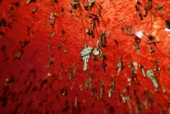 Shiota Chiharu The key in the hand 3