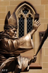 János Pál szobra az ausztrál Sydneyben
