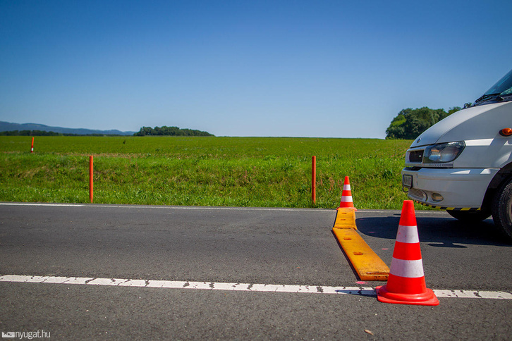 480350 hatarellenorzes bucsunal