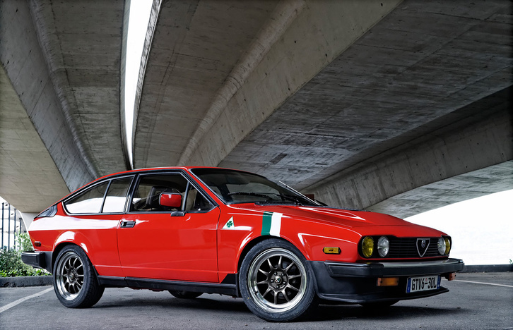 Alfa Romeo GTV6 - Forrás: pinthiscars.com