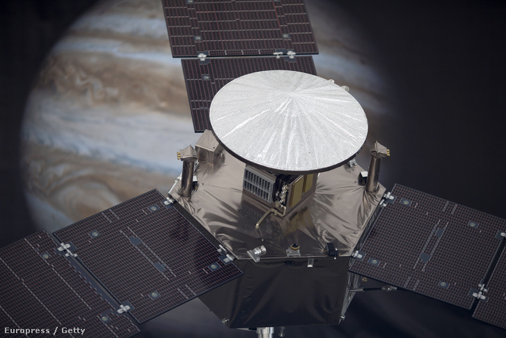 A Juno 1/4-es méretarányú modellje.