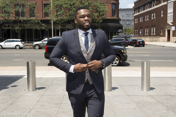 50 Cent július 6-án, a bírósági tárgyalás előtt