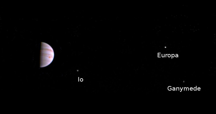 juno-first-image-jupiter-orbit