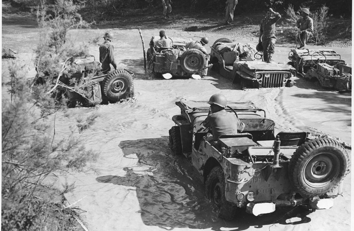 Willys MB-k Olaszországban 1944. július 9-én