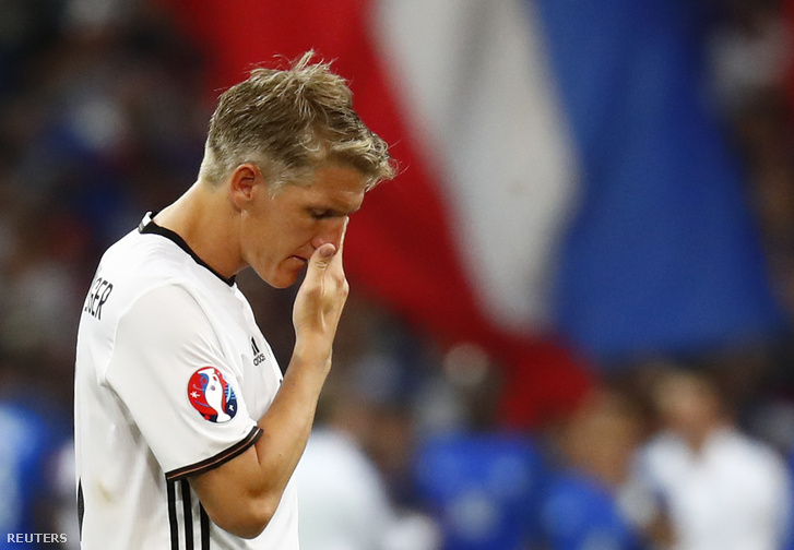 Bastian Schweinsteiger a német válogatottságát is visszamondta