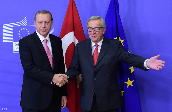 Erdogan és Juncker Brüsszelben, 2015. október 5-én.