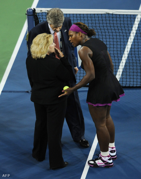 Serena veszekszik