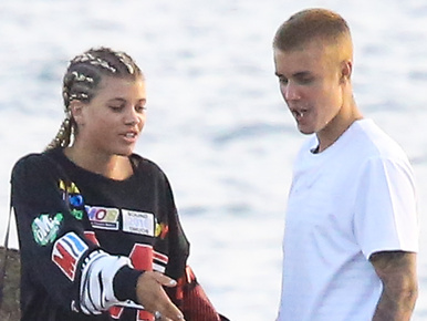 Justin Bieber az Instagramon próbál bevágodni exénél, Sofia Richie-nél