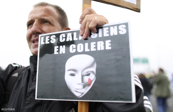 A menekültek ellen tüntettek (A calais-iek dühösek)