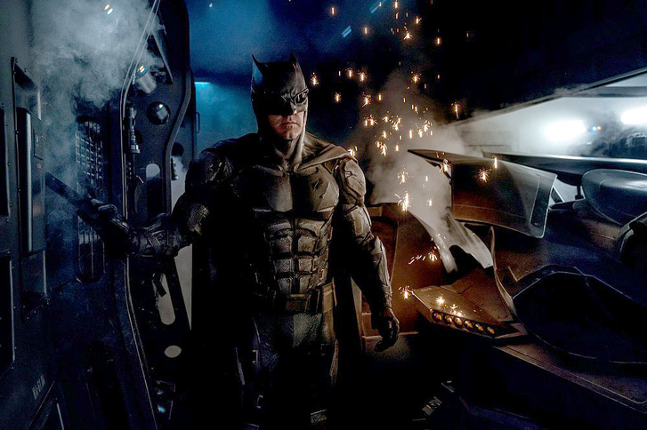 justice-league-movie-batman-tactical-suit