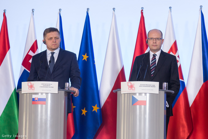 Fico és Sobotka a visegrádi országok (V4) varsói csúcstalálkozóján