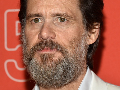 Jim Carrey-t vádolják exbarátnője halála miatt