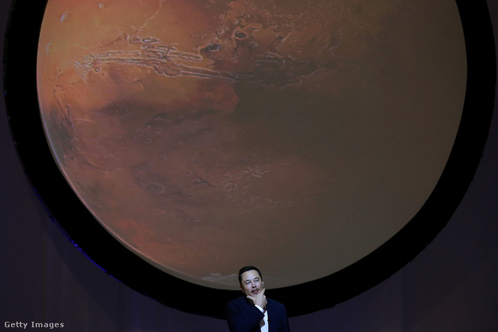 Elon Musk a bemutatón.