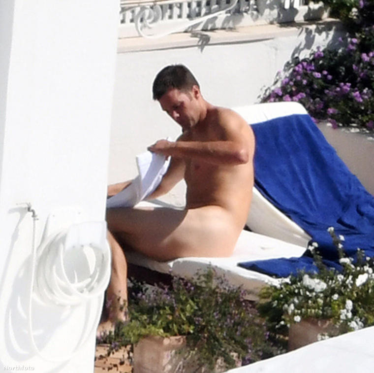 Brady épp Olaszországban tolta le a nadrágját, amikor véletlenül arra járt egy fotós, a hatalmas objektívjével.
