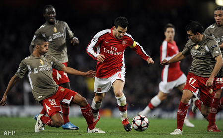 Fabregas még Arsenal mezben