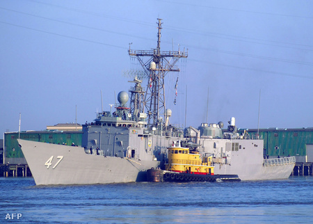 USS Nicholas amerikai hadihajó - 5 kalózt fogott el