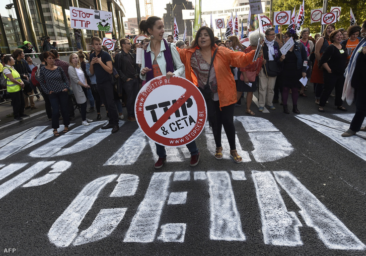 CETA-ellenes tüntetés Brüsszelben, szeptemberben