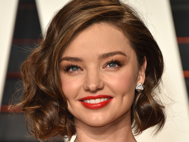 Ez a gyönyörű ruha bizonyítja, hogy Miranda Kerr talán újra szexel