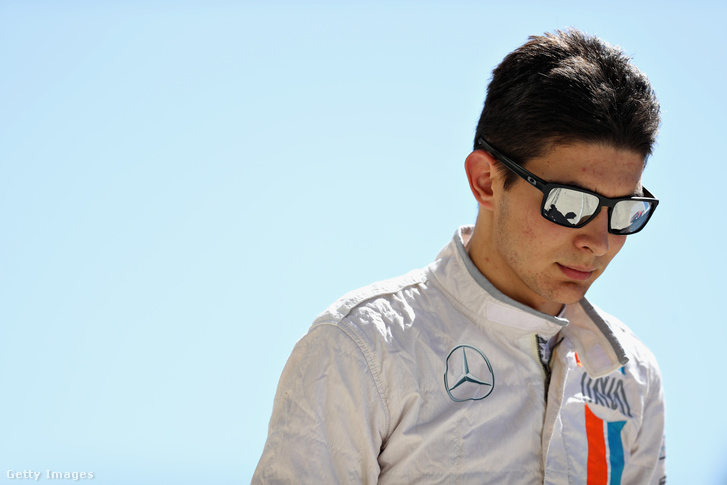 Esteban Ocon Manor-overallban. 186 centi, a legmagasabb az F1-ben