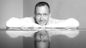Jonathan Dove