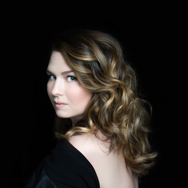 Karosi Júlia