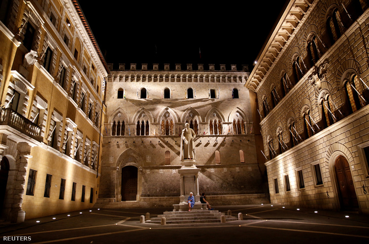 A Banca Monte dei Paschi di Siena épülete Sienában