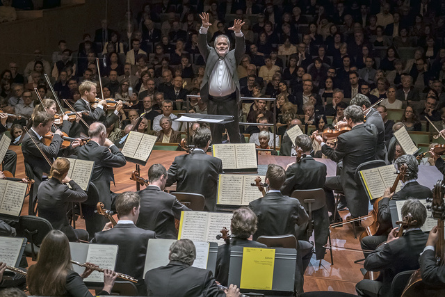 Eötvös Péter és a Bécsi Filharmonikusok