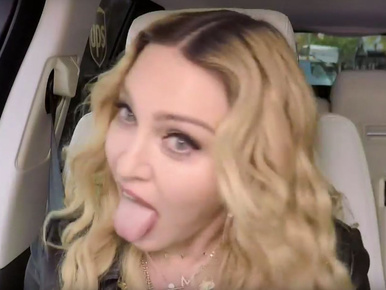 Madonna 58 éves, de úgy twerkel, mintha most lenne 18, és az élete múlna rajta