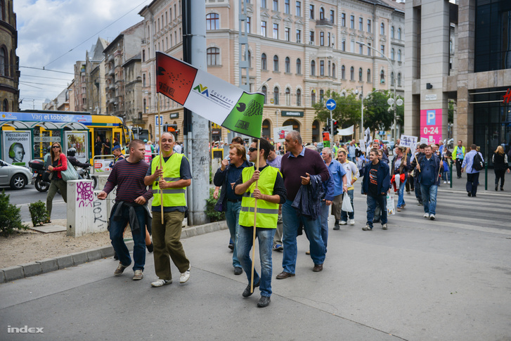 BKV dolgozók tüntetése 2013-ban.