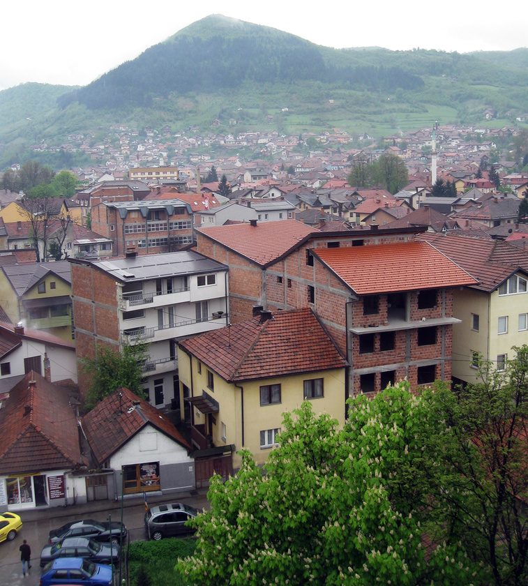 Visoko a 17 ezer lakosú boszniai város egy  völgyben helyezkedik el a Bosna folyó partján