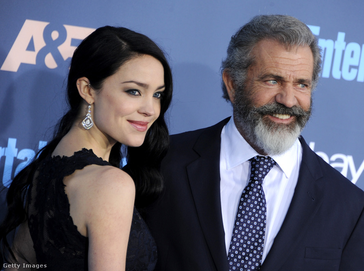 Mel Gibson és felesége