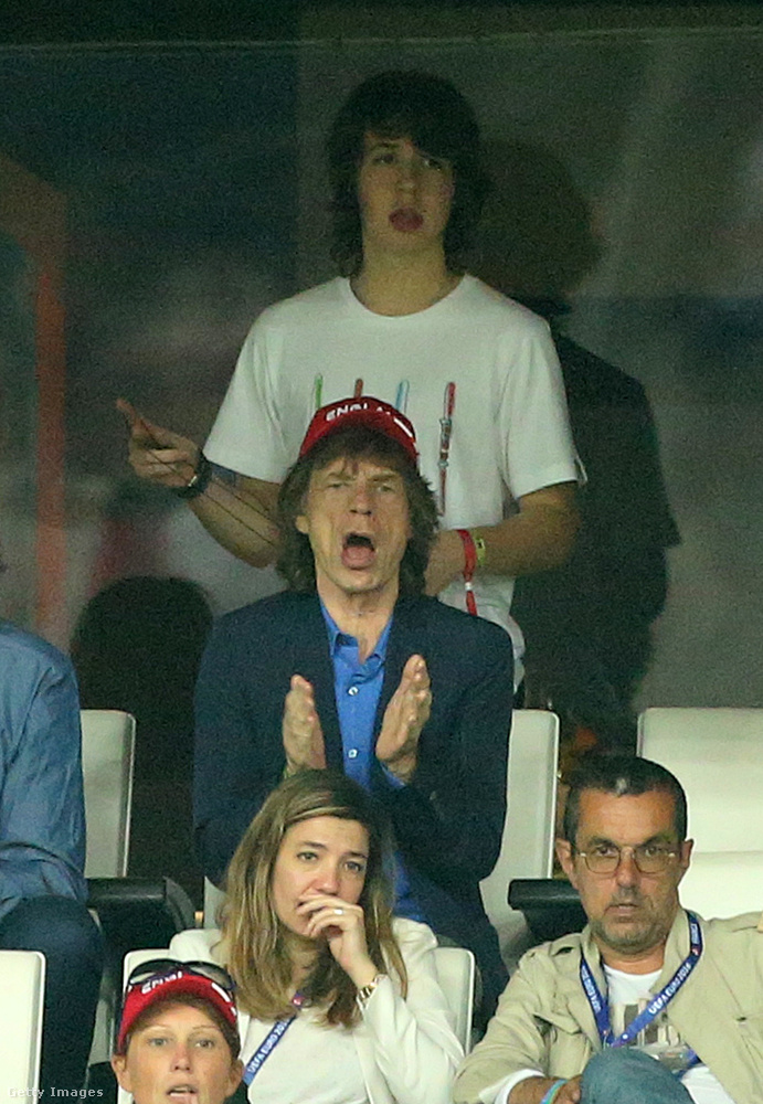 Mick Jagger mögött a brazil modelltől, Luciana Gimeneze Moradtól született fiú