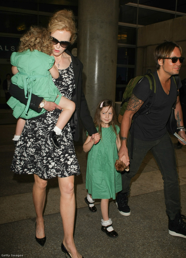 Nicole Kidman és férje, Keith Urban lányaikkal, Faith Margaret Kidmannel és Sunday Rose Kidmannel.