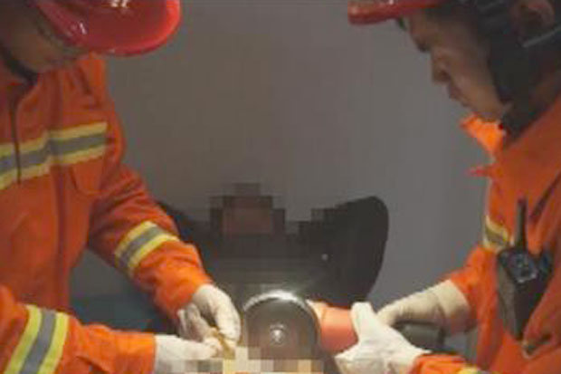 penis-steel-ring-saw-spinning-disc-cutter-operation-fire-service