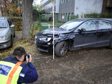 Ez nem valami hülye vicc: megint előzetesbe került a nő, aki bedrogozva gázolt halálra egy idős férfit