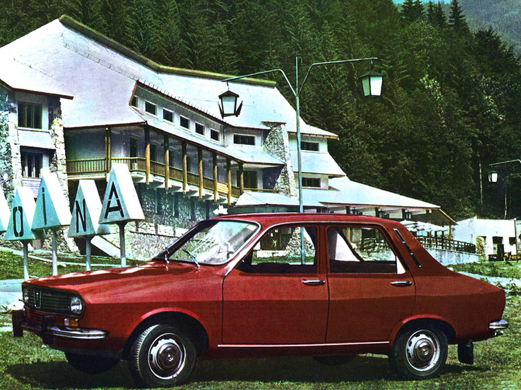 A Dacia 1300 a Renault 12 licence alapján készült, közel kétmillió példánynál álltak le vele