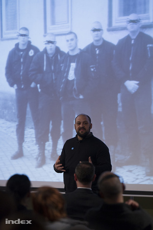 20170125 Christian Picciolini 01 k